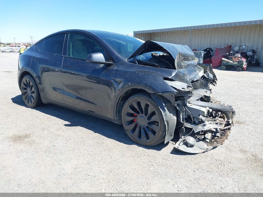 2025 Tesla Model y VIN 7SAYGDEF0SF237579 IAAI salvage auction — FRONT END, Wait Title, sold $8,100 on 2026-08-29 (photo 1)