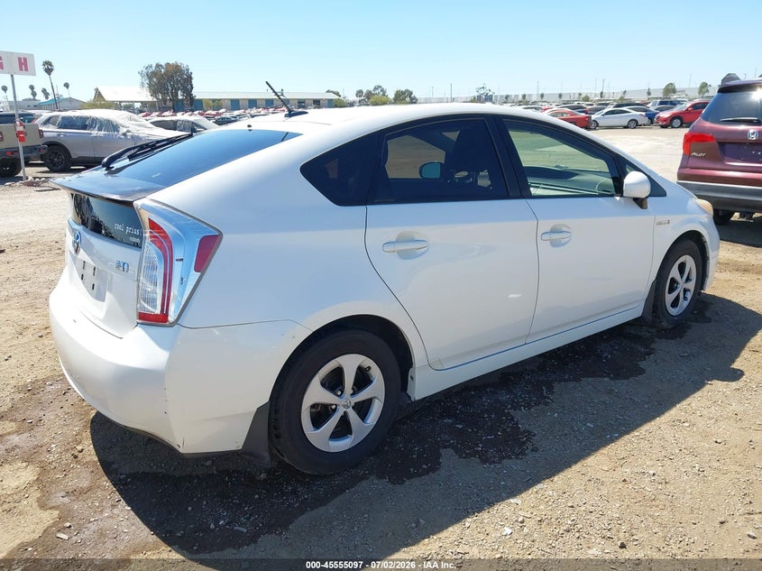 2013 Toyota Prius VIN JTDKN3DU1D5688298 IAAI salvage auction — NORMAL WEAR, Clear - Dealer Only (California), sold $3,550 on 2026-07-29 (photo 4)