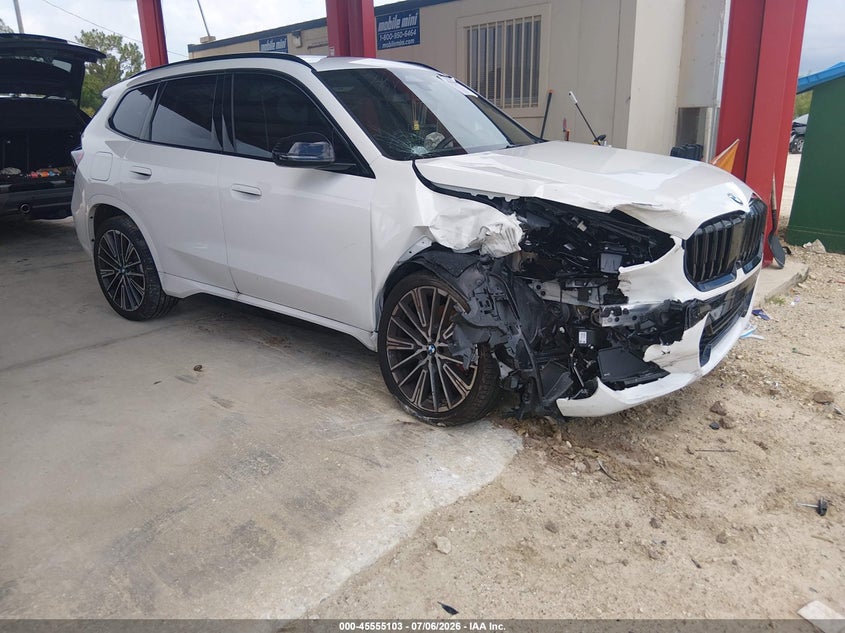 2026 BMW X1 VIN WBX73EF0XT5579504 IAAI salvage auction — FRONT END, Salvage Title, sold $18,400 on 2026-08-01 (photo 1)