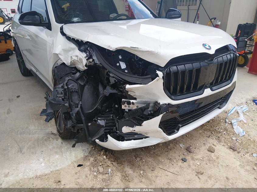 2026 BMW X1 VIN WBX73EF0XT5579504 IAAI salvage auction — FRONT END, Salvage Title, sold $18,400 on 2026-08-01 (photo 6)