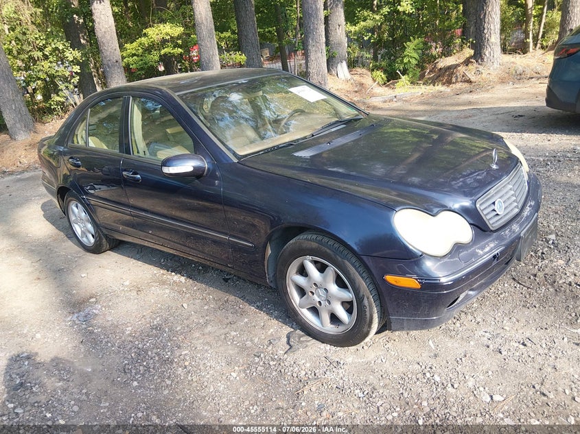 2002 Mercedes-benz C class VIN WDBRF61JX2F139695 IAAI salvage auction — NORMAL WEAR, Clear (Virginia), sold $300 on 2026-07-28 (photo 1)