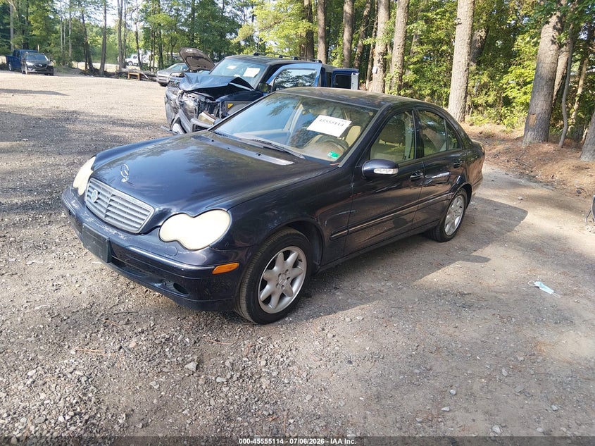 2002 Mercedes-benz C class VIN WDBRF61JX2F139695 IAAI salvage auction — NORMAL WEAR, Clear (Virginia), sold $300 on 2026-07-28 (photo 2)