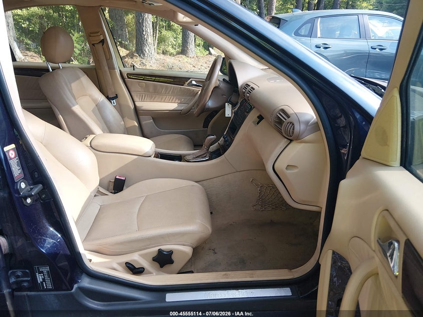 2002 Mercedes-benz C class VIN WDBRF61JX2F139695 IAAI salvage auction — NORMAL WEAR, Clear (Virginia), sold $300 on 2026-07-28 (photo 5)