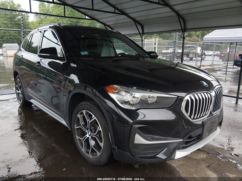 2021 BMW X1 VIN WBXJG9C07M5T62600 IAAI salvage auction — LEFT SIDE, Salvage Title, sold $4,600 on 2026-08-22 (photo 1)