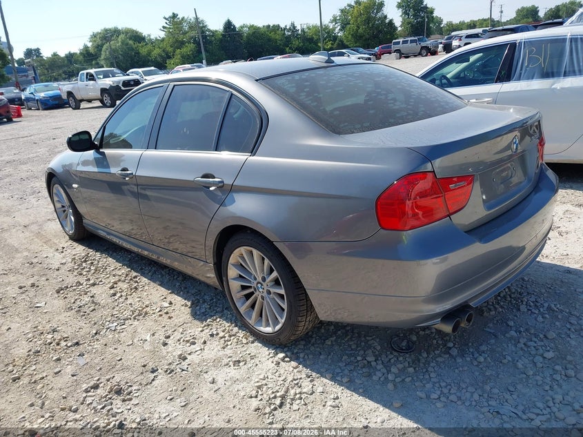 2011 BMW 3 series VIN WBAPK5C57BF123823 IAAI salvage auction — NORMAL WEAR, Clear (Texas), sold $900 on 2026-07-28 (photo 3)