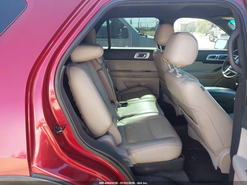 2014 Ford Explorer VIN 1FM5K7F82EGC13077 IAAI salvage auction — SIDE, Clear (Arizona), sold $950 on 2026-07-09 (photo 8)