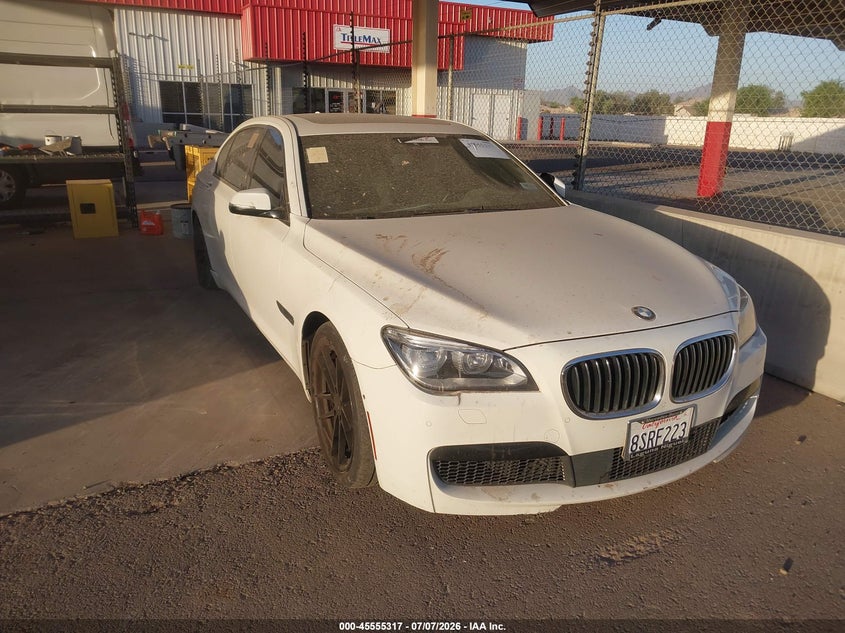 2015 BMW 7er VIN WBAYE8C5XFD781599 IAAI salvage auction — UNKNOWN, Clear (Arizona), sold $1,825 on 2026-07-28 (photo 1)