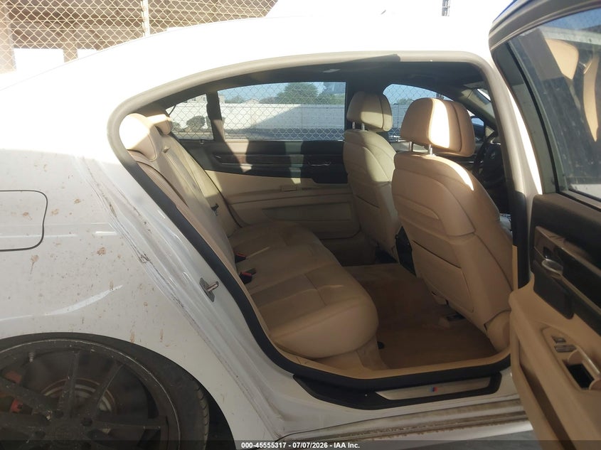 2015 BMW 7er VIN WBAYE8C5XFD781599 IAAI salvage auction — UNKNOWN, Clear (Arizona), sold $1,825 on 2026-07-28 (photo 8)