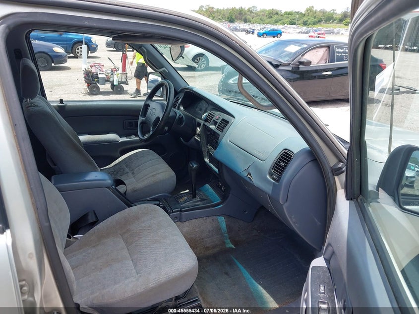 1999 Toyota 4runner VIN JT3GM84R9X0045107 IAAI salvage auction — REAR END, Rebuildable (Florida), sold $950 on 2026-07-30 (photo 5)