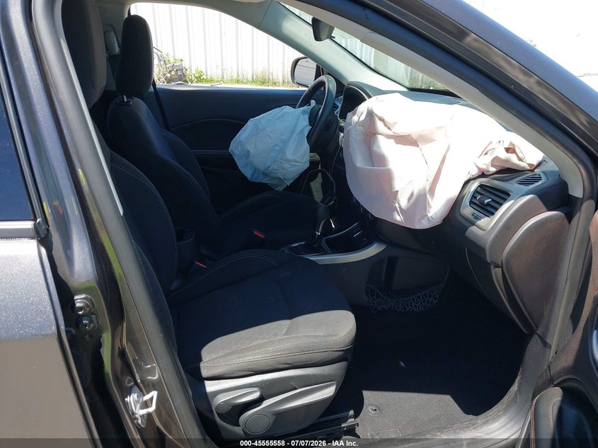 2017 Jeep Compass VIN 3C4NJCAB0HT668559 IAAI salvage auction — FRONT END, Salvage (California), sold $825 on 2026-08-01 (photo 5)
