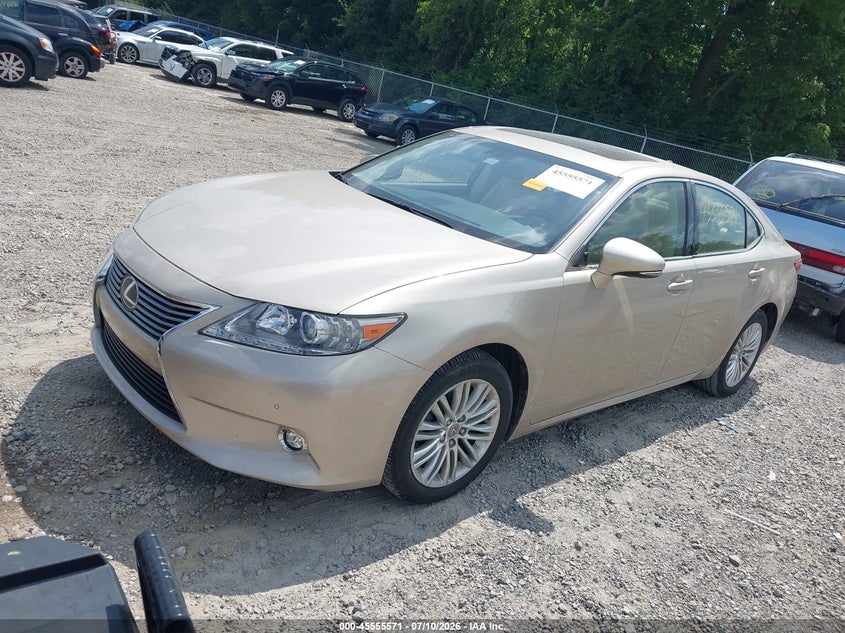 2015 Lexus ES VIN JTHBK1GG5F2176825 IAAI salvage auction — SIDE, Salvage Title, sold $4,550 on 2026-07-28 (photo 2)