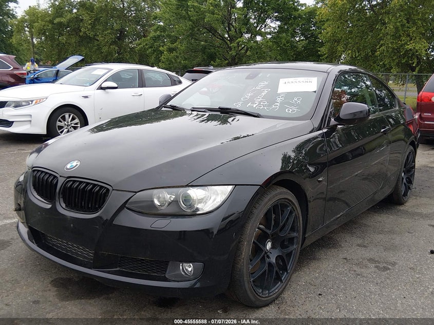 2010 BMW 3er VIN WBAWC7C50AE274818 IAAI salvage auction — REAR END, Salvage (New Jersey), sold $400 on 2026-07-31 (photo 2)