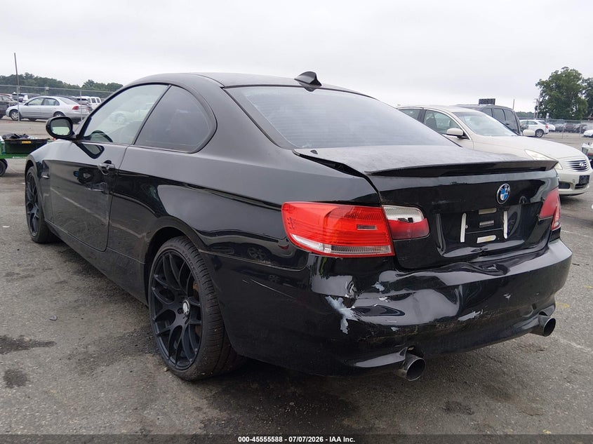2010 BMW 3er VIN WBAWC7C50AE274818 IAAI salvage auction — REAR END, Salvage (New Jersey), sold $400 on 2026-07-31 (photo 3)