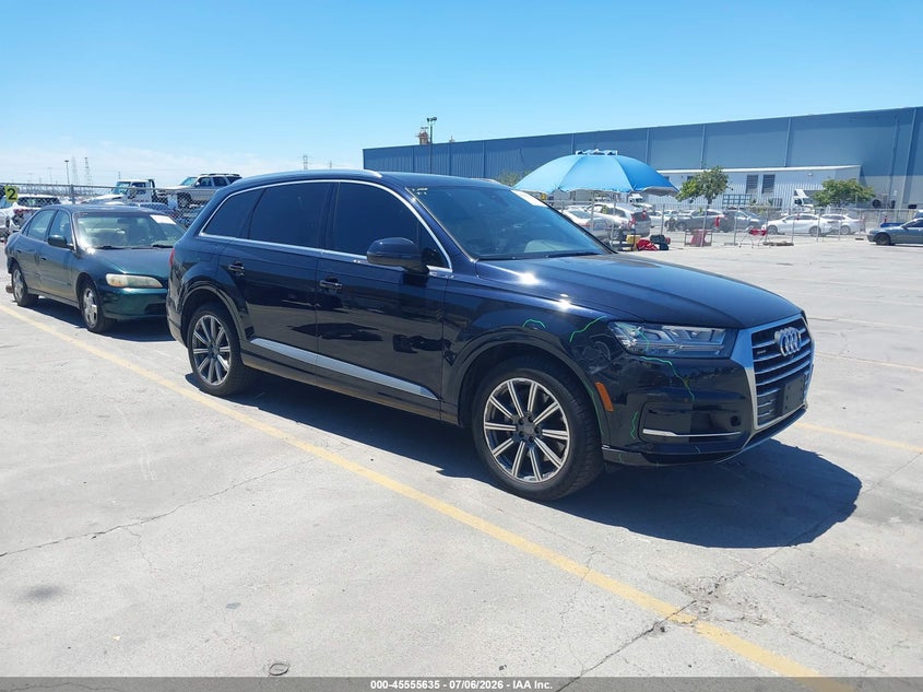 2017 Audi Q7 VIN WA1LAAF79HD019651 IAAI salvage auction — LEFT FRONT, Salvage Title, sold $4,100 on 2026-07-29 (photo 1)
