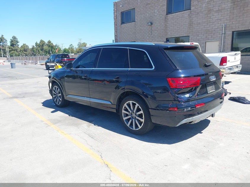 2017 Audi Q7 VIN WA1LAAF79HD019651 IAAI salvage auction — LEFT FRONT, Salvage Title, sold $4,100 on 2026-07-29 (photo 3)