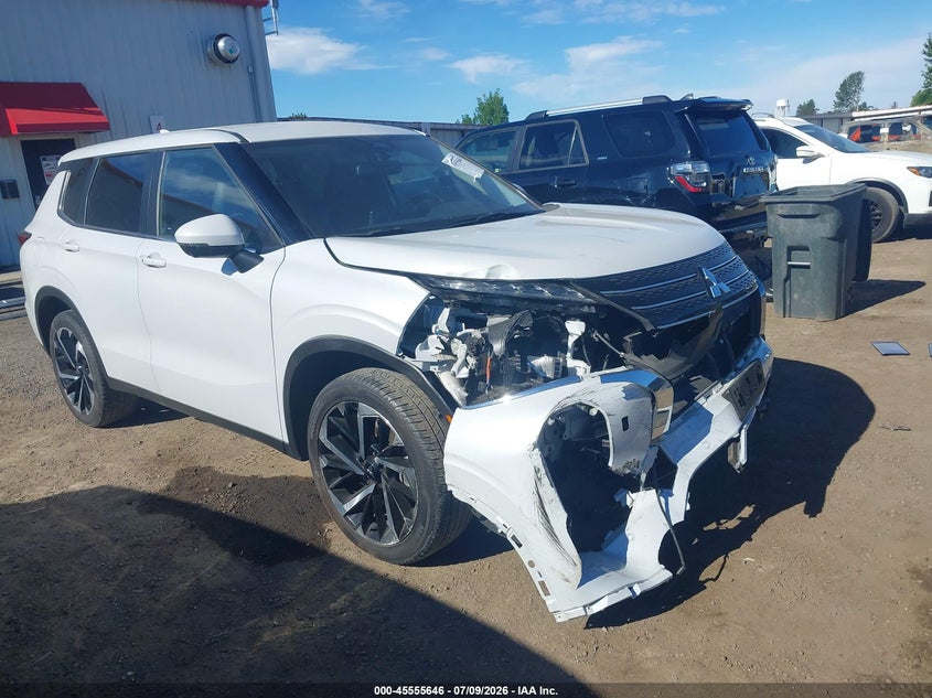2024 Mitsubishi Outlander VIN JA4J4VA87RZ089398 IAAI salvage auction — FRONT END, Salvage Title, sold $9,200 on 2026-07-22 (photo 1)