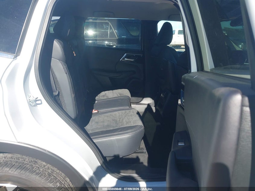 2024 Mitsubishi Outlander VIN JA4J4VA87RZ089398 IAAI salvage auction — FRONT END, Salvage Title, sold $9,200 on 2026-07-22 (photo 8)