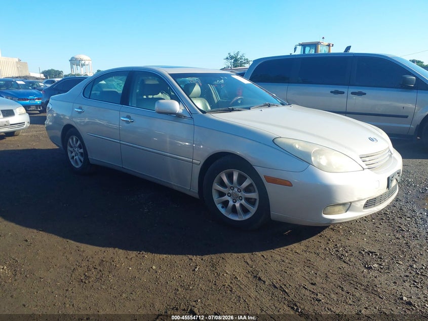 2002 Lexus Es 300 VIN JTHBF30G220031080 IAAI salvage auction — NORMAL WEAR, Clear (New Jersey), sold $575 on 2026-07-20 (photo 1)