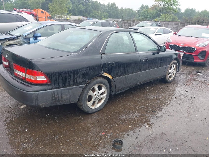 2001 Lexus Es 300 VIN JT8BF28G210341856 IAAI salvage auction — NORMAL WEAR, Clear (Massachusetts), sold $500 on 2026-07-24 (photo 6)