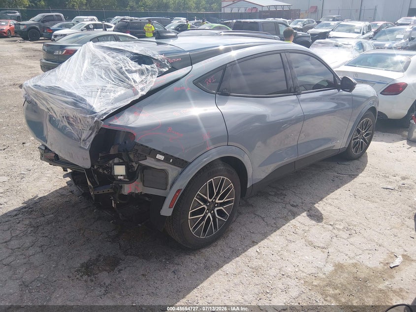 2026 Ford Mustang mach-e VIN 3FMTK3SU7TMA06626 IAAI salvage auction — REAR END, Salvage (Ohio), sold $17,600 on 2026-08-20 (photo 4)