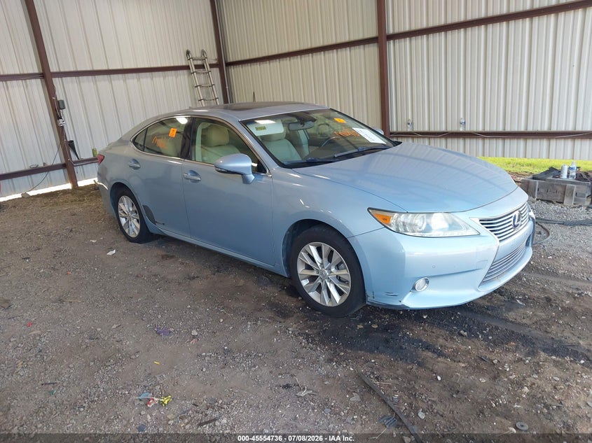 2013 Lexus ES VIN JTHBW1GG8D2001485 IAAI salvage auction — BIOHAZARD/CHEMICAL, Salvage (South Carolina), sold $4,200 on 2026-08-02 (photo 1)