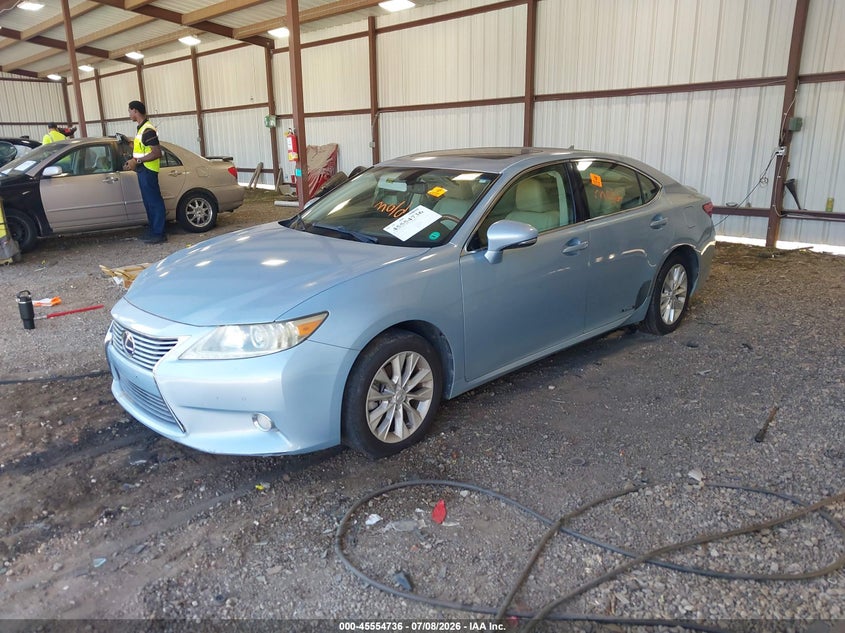 2013 Lexus ES VIN JTHBW1GG8D2001485 IAAI salvage auction — BIOHAZARD/CHEMICAL, Salvage (South Carolina), sold $4,200 on 2026-08-02 (photo 2)
