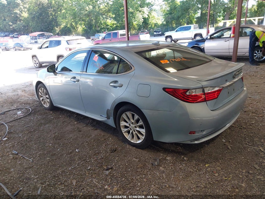 2013 Lexus ES VIN JTHBW1GG8D2001485 IAAI salvage auction — BIOHAZARD/CHEMICAL, Salvage (South Carolina), sold $4,200 on 2026-08-02 (photo 3)