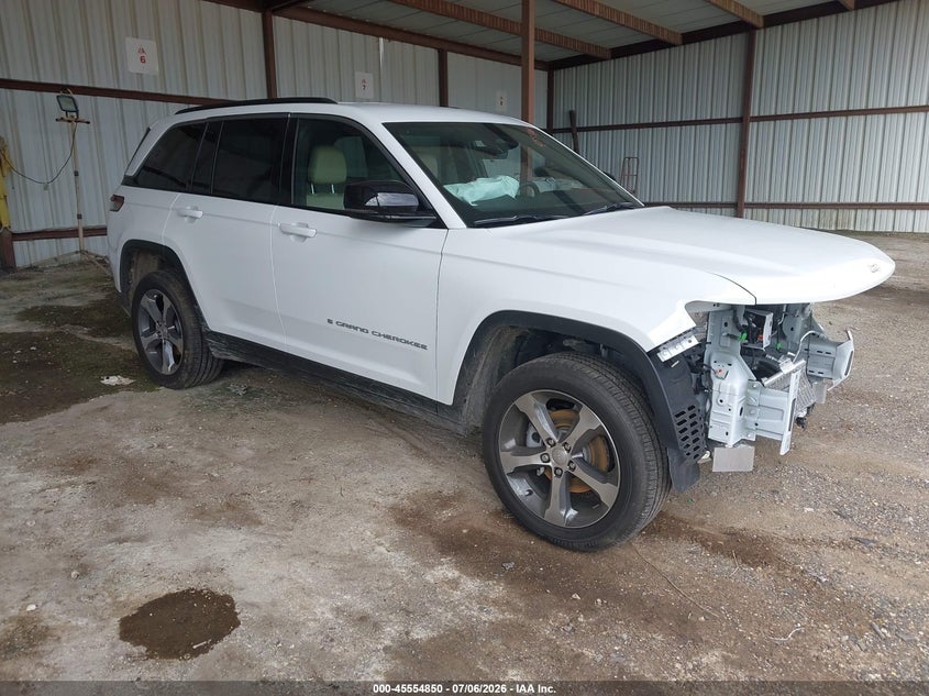 2026 Jeep Grand cherokee VIN 1C4RJGBR6TC197526 — IAAI salvage auction photo
