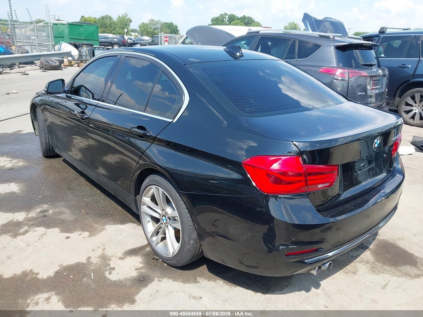 2016 BMW 3er VIN WBA8E9G58GNT81410 IAAI salvage auction — RIGHT SIDE, Wait Title, sold $1,650 on 2026-08-17 (photo 3)