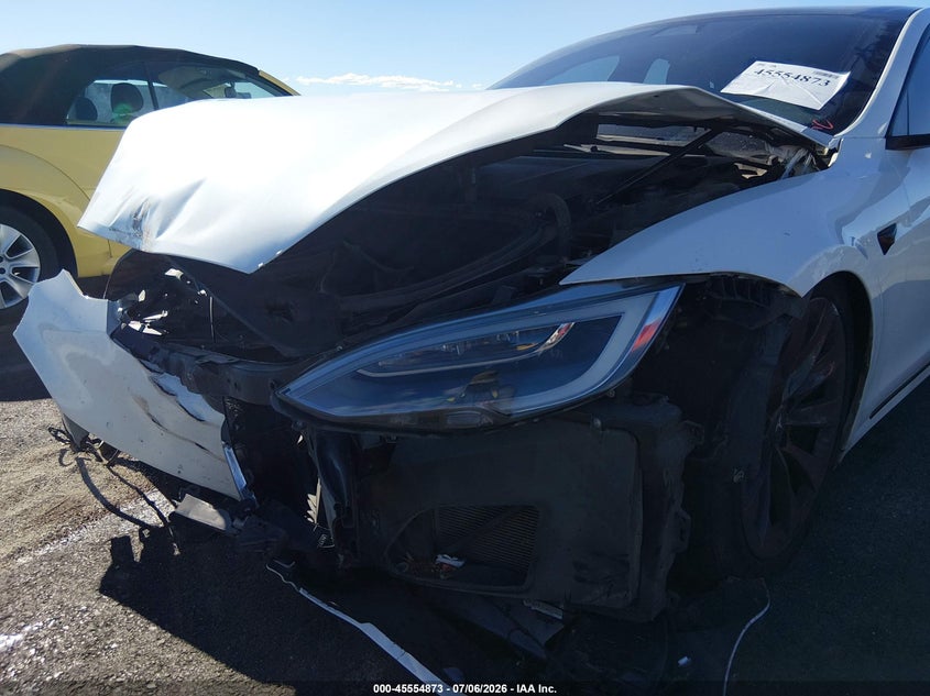 2020 Tesla Model s VIN 5YJSA1E45LF364685 IAAI salvage auction — FRONT END, Salvage Title, sold $25 on 2026-07-24 (photo 6)