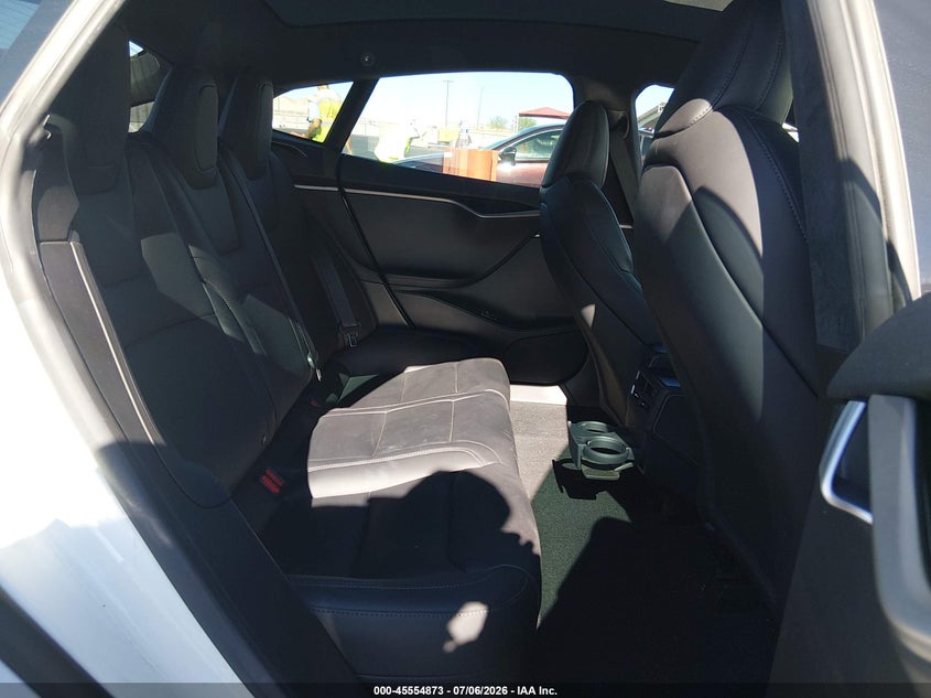 2020 Tesla Model s VIN 5YJSA1E45LF364685 IAAI salvage auction — FRONT END, Salvage Title, sold $25 on 2026-07-24 (photo 8)