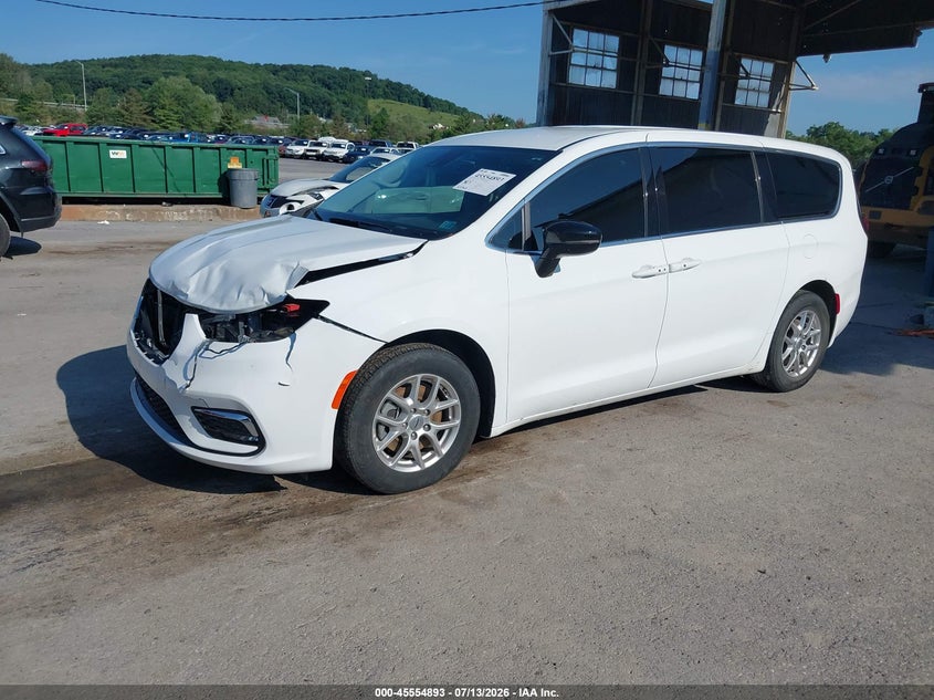 2024 Chrysler Pacifica VIN 2C4RC1BG0RR151583 IAAI salvage auction — FRONT END, Salvage (Pennsylvania), sold $6,400 on 2026-08-21 (photo 2)