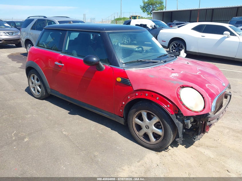 2010 Mini Cooper VIN WMWMF3C55ATZ21846 IAAI salvage auction — LEFT FRONT, Salvage (Mississippi), sold $250 on 2026-08-16 (photo 1)
