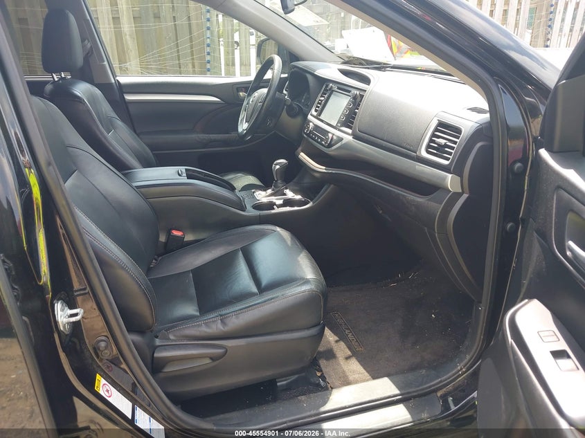 2015 Toyota Highlander VIN 5TDJKRFH7FS182821 IAAI salvage auction — FRONT END, Salvage (Virginia), sold $5,800 on 2026-07-20 (photo 5)