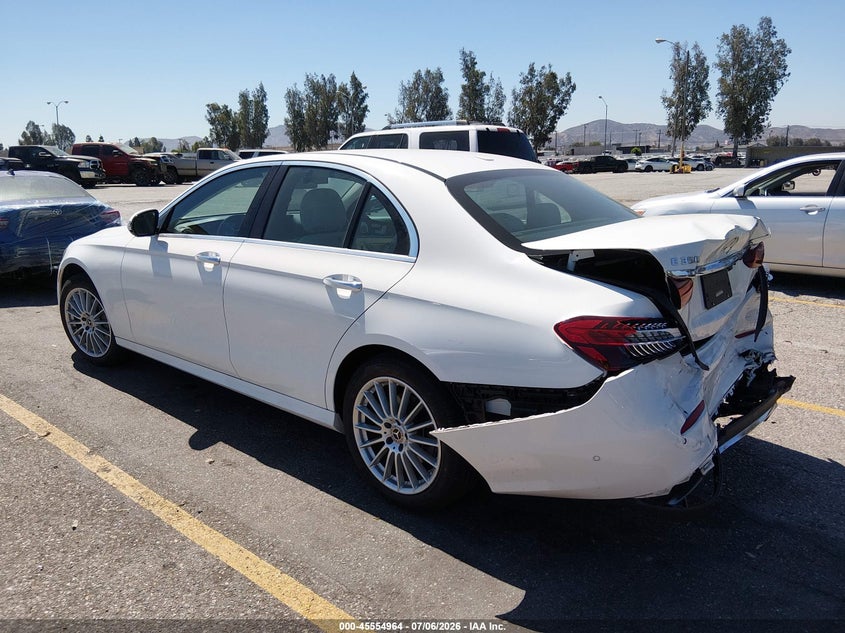 2021 Mercedes-benz E-klasse VIN W1KZF8DB3MA995170 IAAI salvage auction — REAR END, Salvage (California), sold $13,100 on 2026-07-28 (photo 3)