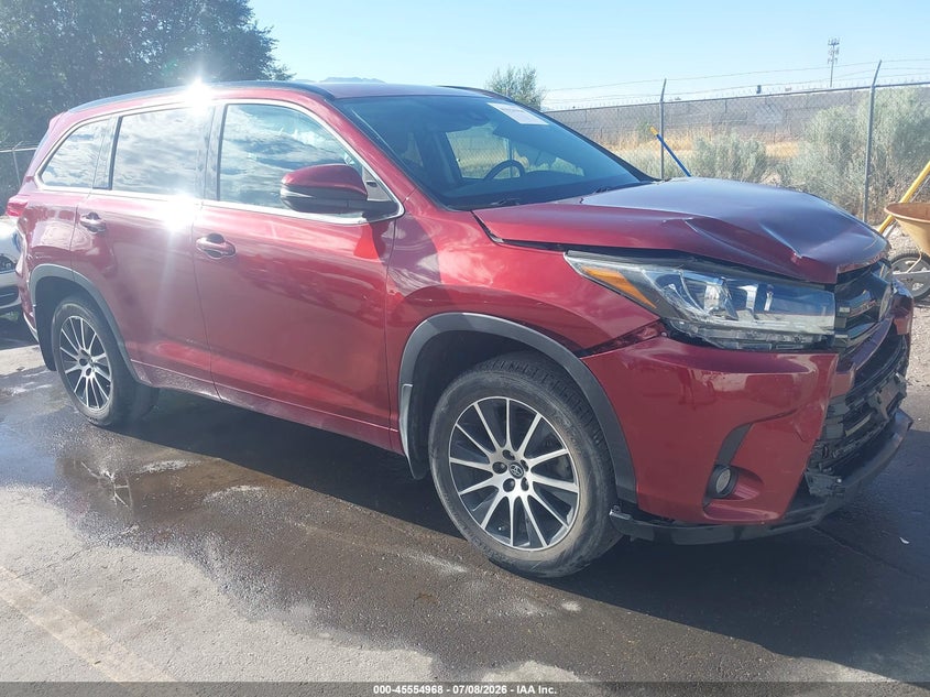 2017 Toyota Highlander VIN 5TDJZRFH3HS359699 IAAI salvage auction — FRONT END, Salvage Title, sold $6,500 on 2026-08-02 (photo 1)
