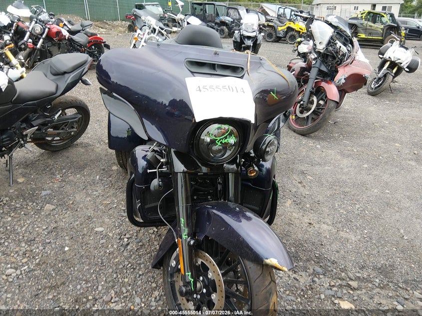 2025 Harley-davidson Tri glide ultra VIN 1HD1MAF14SB853084 IAAI salvage auction — ALL OVER, Salvage Title, sold $14,700 on 2026-08-27 (photo 5)