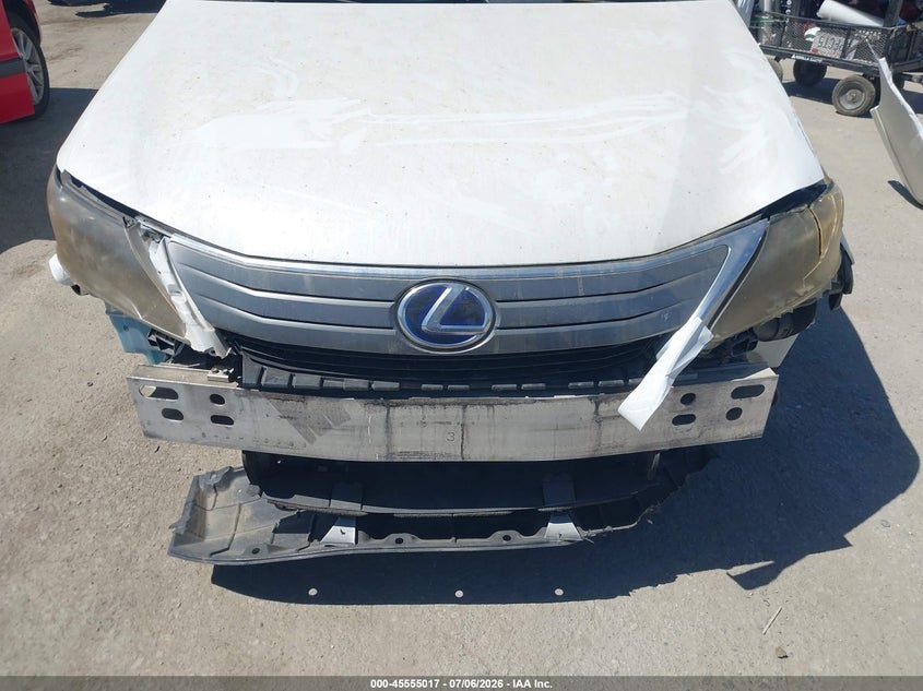 2010 Lexus Hs 250h VIN JTHBB1BA2A2011276 IAAI salvage auction — FRONT & REAR, Salvage (California), sold $1,600 on 2026-07-15 (photo 6)