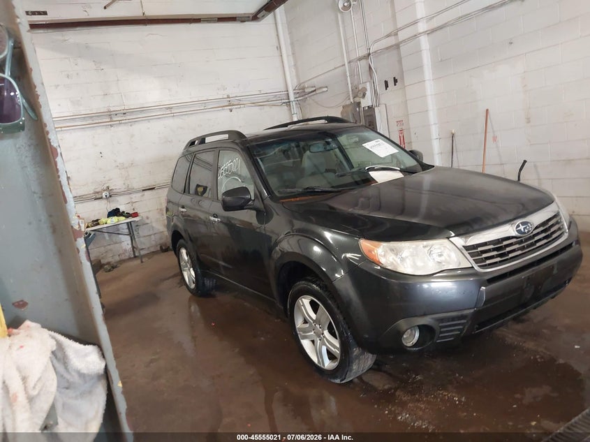 2010 Subaru Forester VIN JF2SH6CCXAH917638 IAAI salvage auction — NORMAL WEAR, Clear (Minnesota), sold $25 on 2026-07-15 (photo 1)