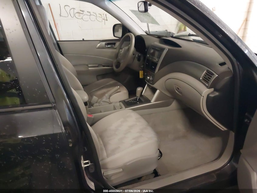2010 Subaru Forester VIN JF2SH6CCXAH917638 IAAI salvage auction — NORMAL WEAR, Clear (Minnesota), sold $25 on 2026-07-15 (photo 5)