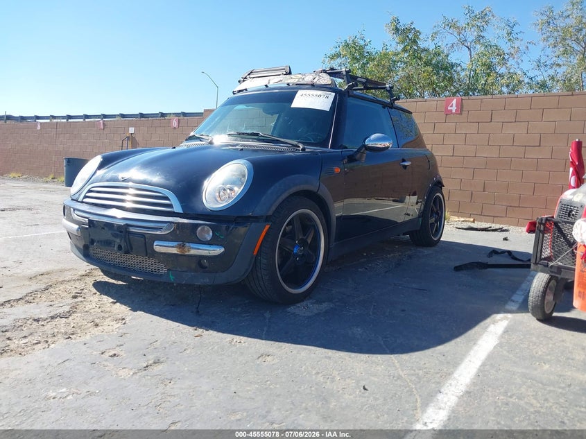 2006 Mini Cooper VIN WMWRC33526TJ78696 IAAI salvage auction — REAR END, Salvage (California), sold $475 on 2026-07-15 (photo 2)