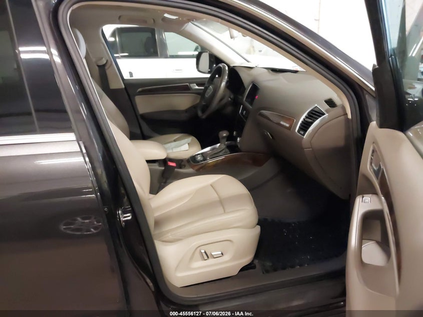 2015 Audi Q5 VIN WA1CFAFP4FA070068 IAAI salvage auction — NORMAL WEAR, Clear (Minnesota), sold $2,250 on 2026-07-29 (photo 5)