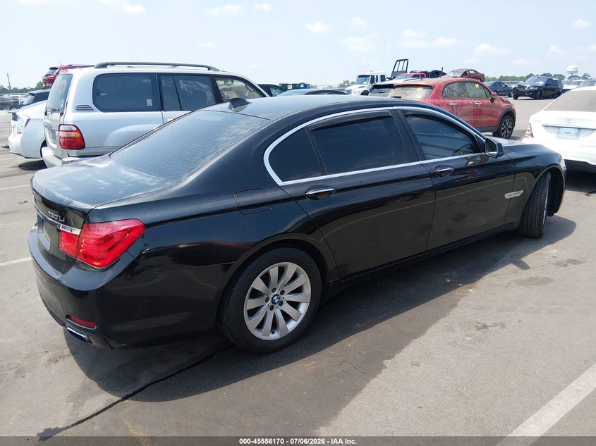 2011 BMW 7 series VIN WBAKC8C50BC432902 IAAI salvage auction — NORMAL WEAR, Clear (North Carolina), sold $475 on 2026-07-19 (photo 4)