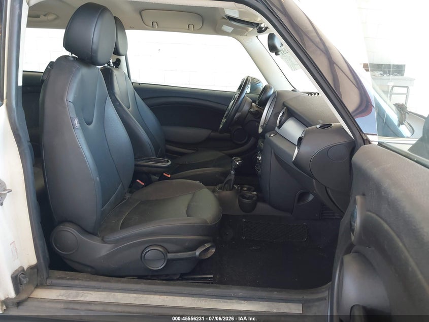 2012 Mini Clubman VIN WMWZF3C5XCT190176 IAAI salvage auction — FRONT END, Salvage Title, sold $575 on 2026-07-18 (photo 5)