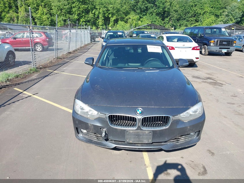 2014 BMW 3er VIN WBA3B5G55ENS07724 IAAI salvage auction — TRANSMISSION, Salvage Title, sold $675 on 2026-07-30 (photo 6)