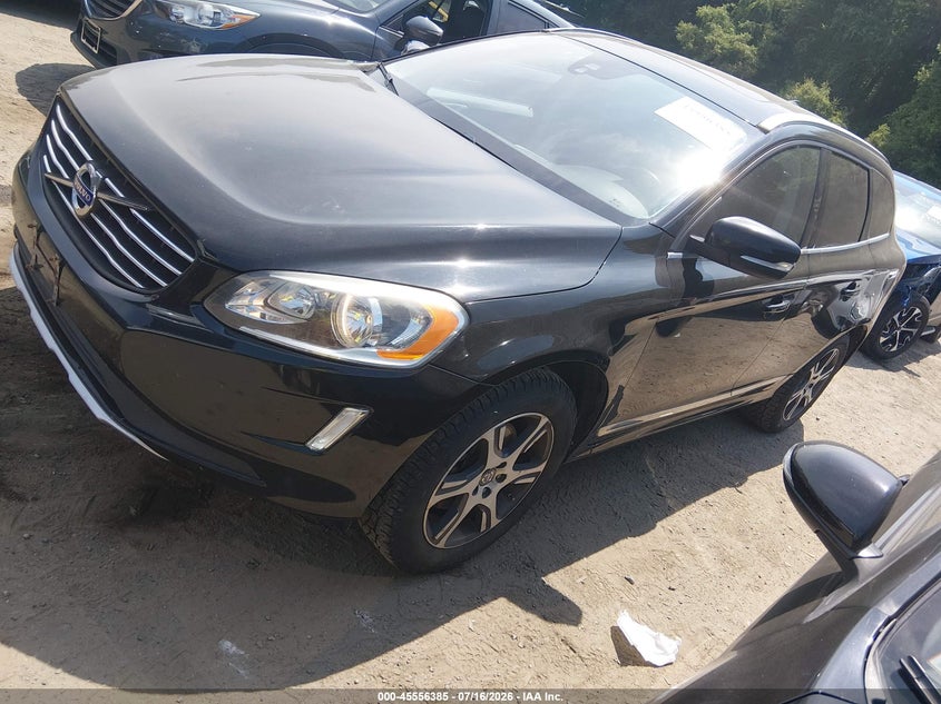 2015 Volvo Xc60 VIN YV4902RB5F2585742 IAAI salvage auction — REAR END, Clear (Massachusetts), sold $1,500 on 2026-07-23 (photo 2)