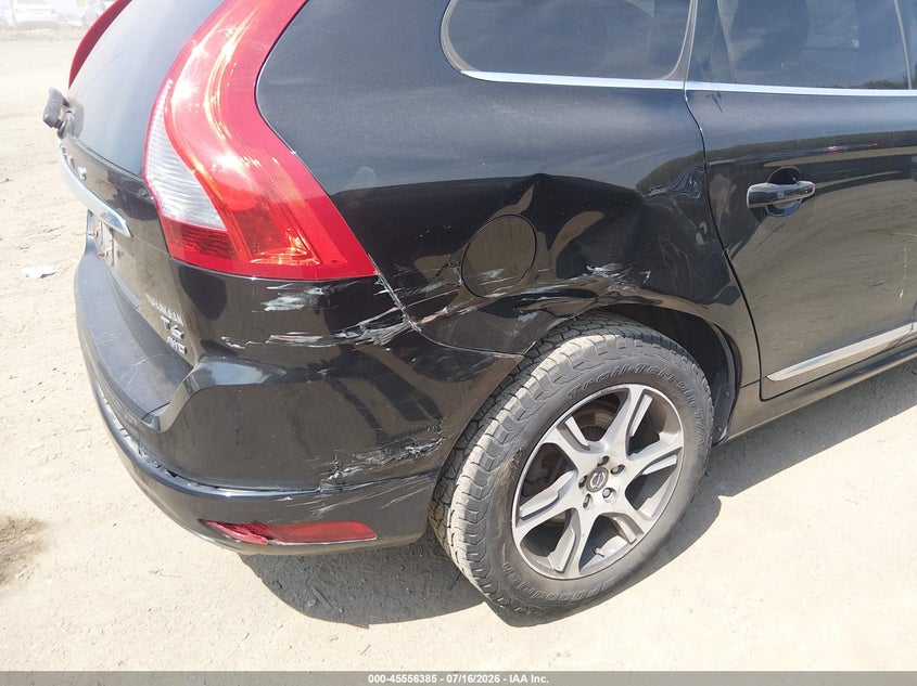 2015 Volvo Xc60 VIN YV4902RB5F2585742 IAAI salvage auction — RIGHT REAR, Clear (Massachusetts), sold $1,600 on 2026-07-28 (photo 6)
