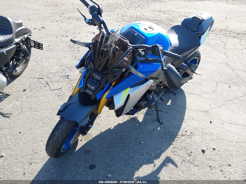 2022 Suzuki Gsx-s VIN JS1EK11B8N7100197 IAAI salvage auction — UNKNOWN, Mv-907A (New York), sold $2,850 on 2026-07-28 (photo 2)