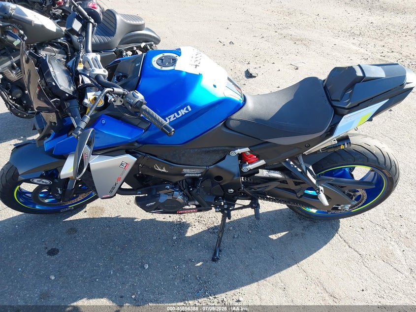 2022 Suzuki Gsx-s VIN JS1EK11B8N7100197 IAAI salvage auction — UNKNOWN, Mv-907A (New York), sold $2,850 on 2026-07-28 (photo 9)