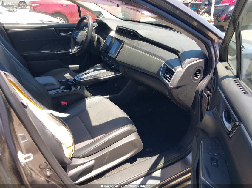 2018 Honda Clarity VIN JHMZC5F19JC002727 IAAI salvage auction — RIGHT FRONT, Salvage (California), sold $25 on 2026-07-29 (photo 5)